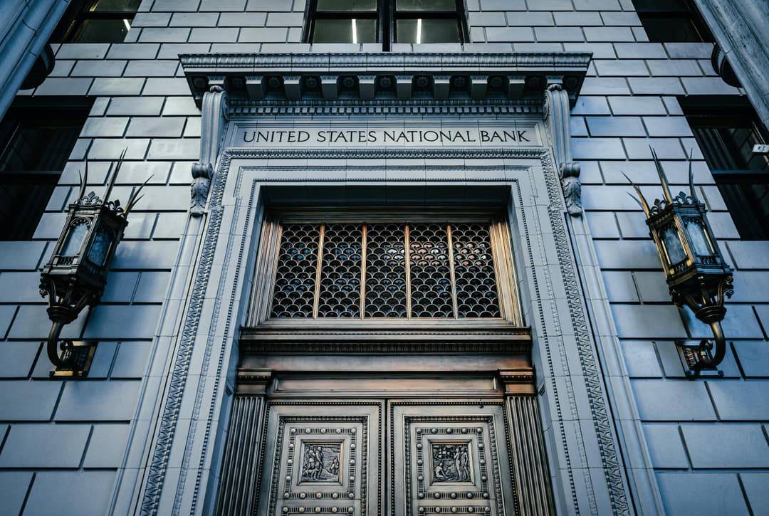 Regulatory Retention — LTO tape archive use case